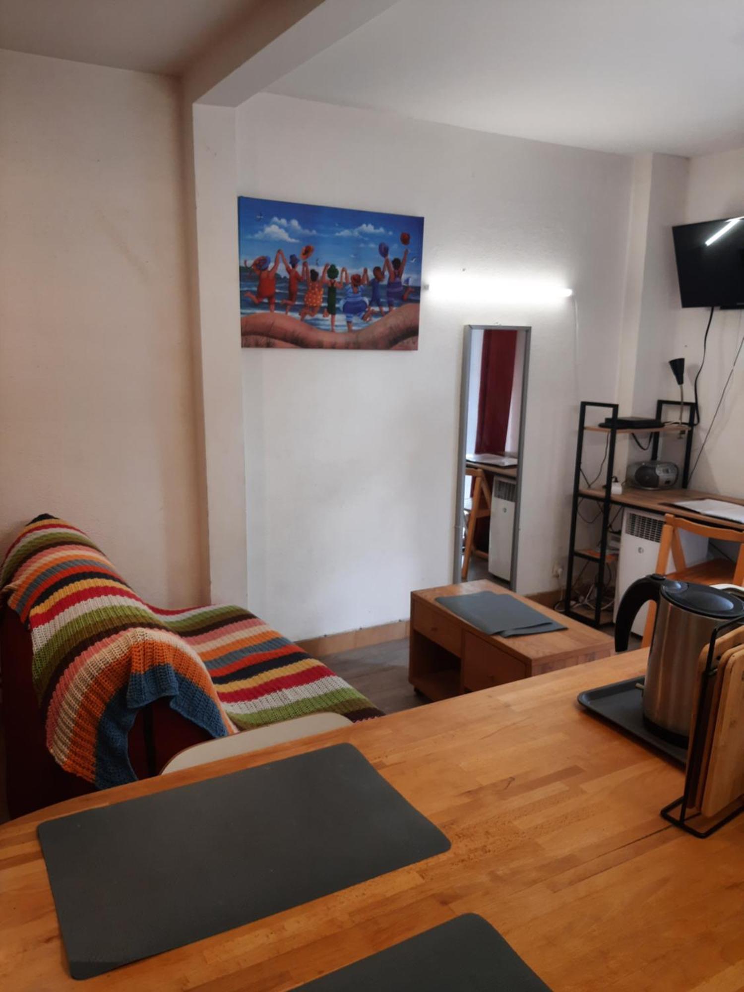 Duplex14H 1Er Etage Jardinet 1 Parking Ou Studio14B Rdc Terrasse Sans Parking La Rochelle  Exteriör bild
