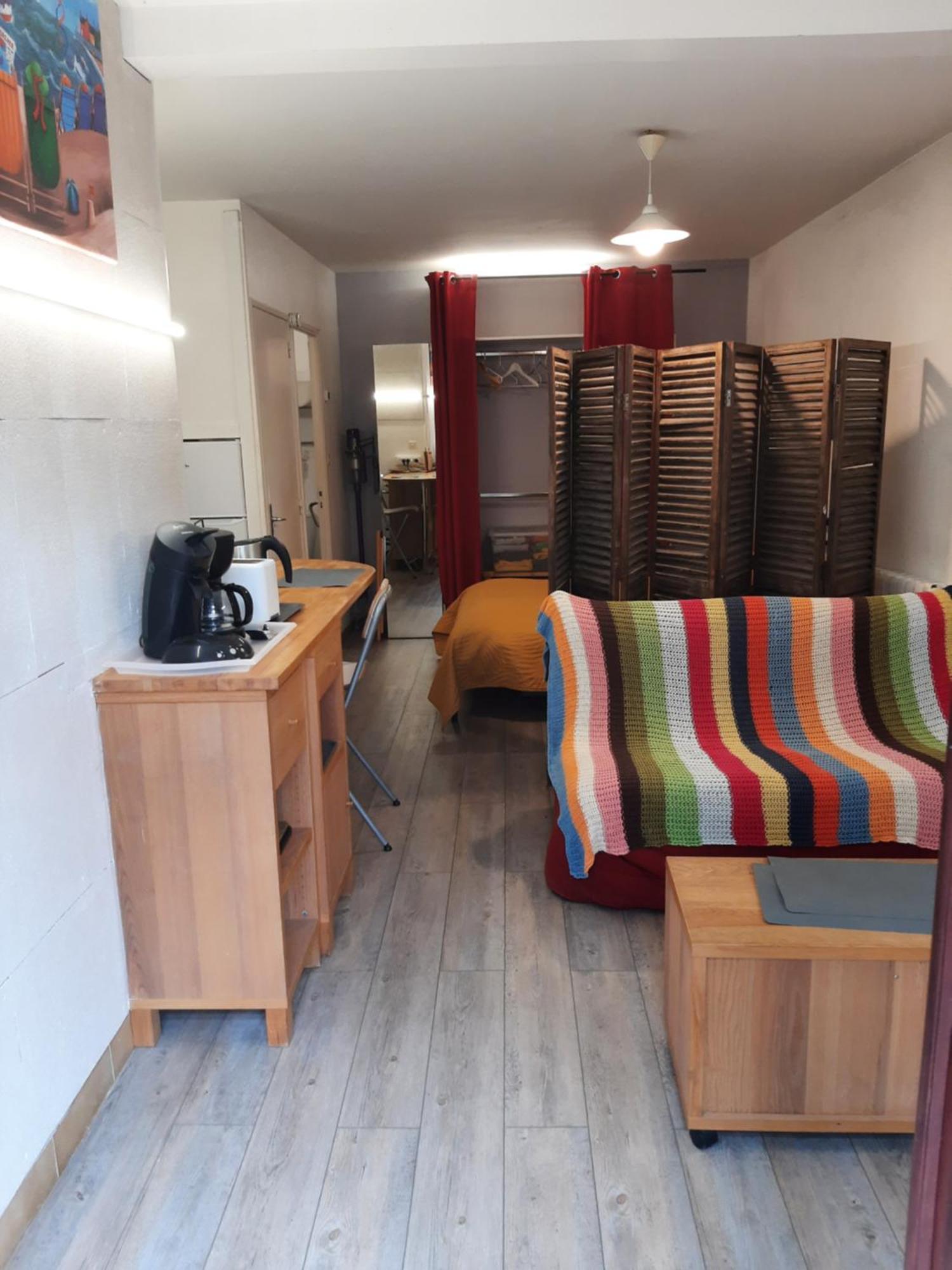 Duplex14H 1Er Etage Jardinet 1 Parking Ou Studio14B Rdc Terrasse Sans Parking La Rochelle  Exteriör bild