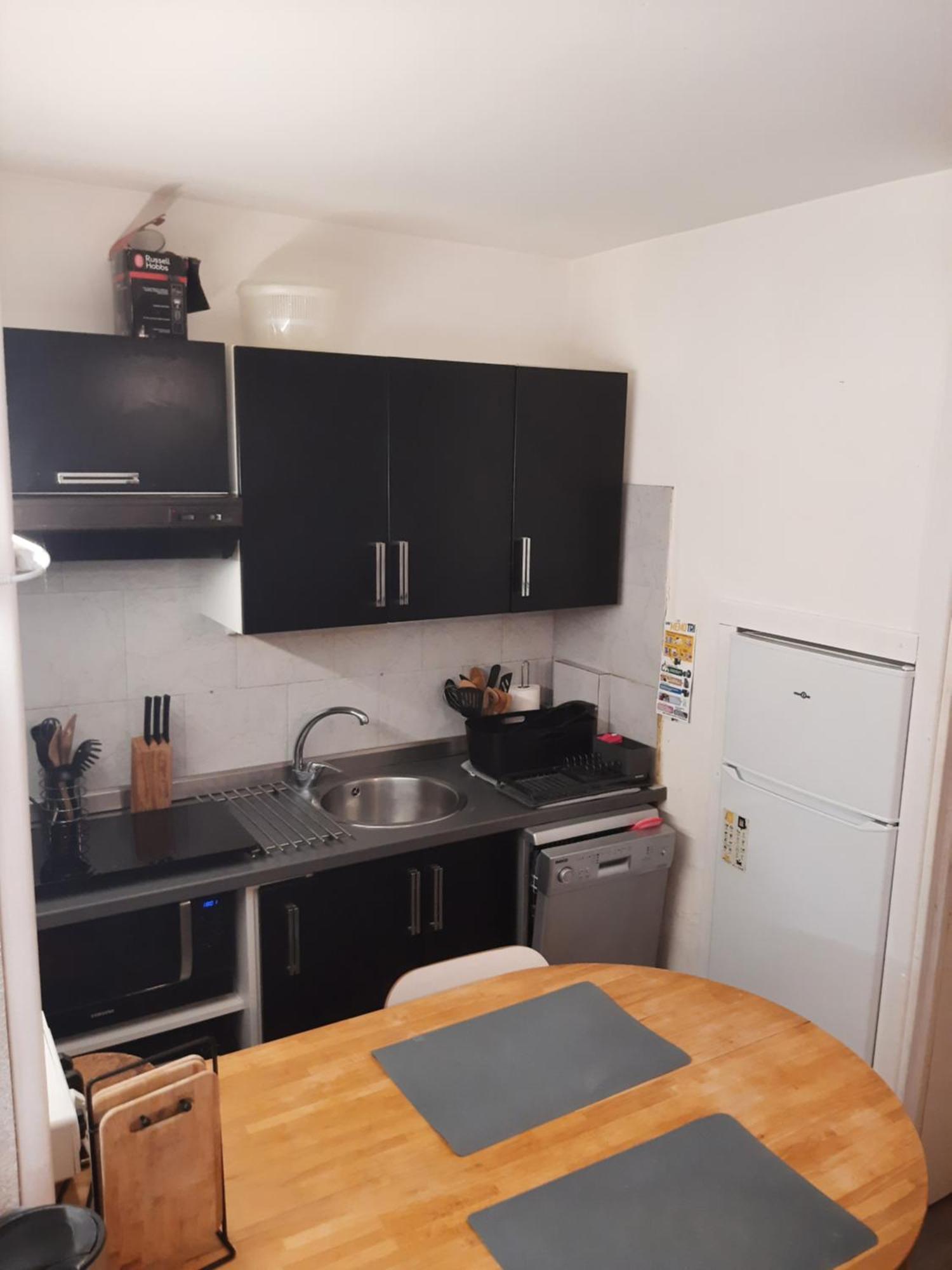 Duplex14H 1Er Etage Jardinet 1 Parking Ou Studio14B Rdc Terrasse Sans Parking La Rochelle  Exteriör bild