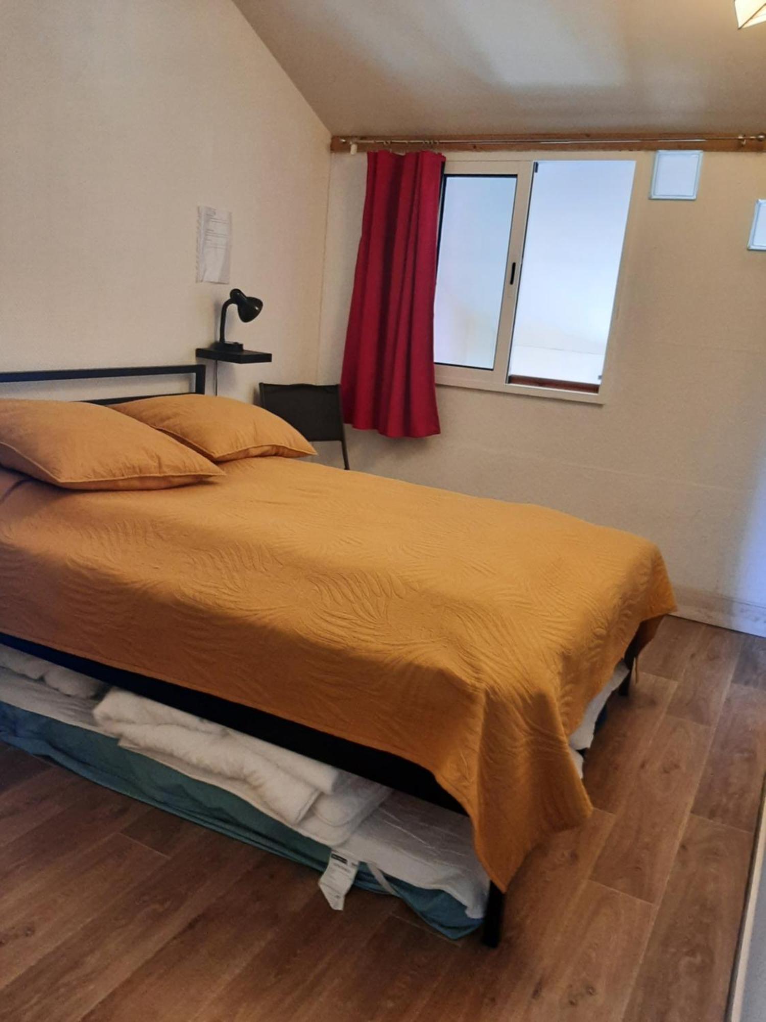 Duplex14H 1Er Etage Jardinet 1 Parking Ou Studio14B Rdc Terrasse Sans Parking La Rochelle  Exteriör bild