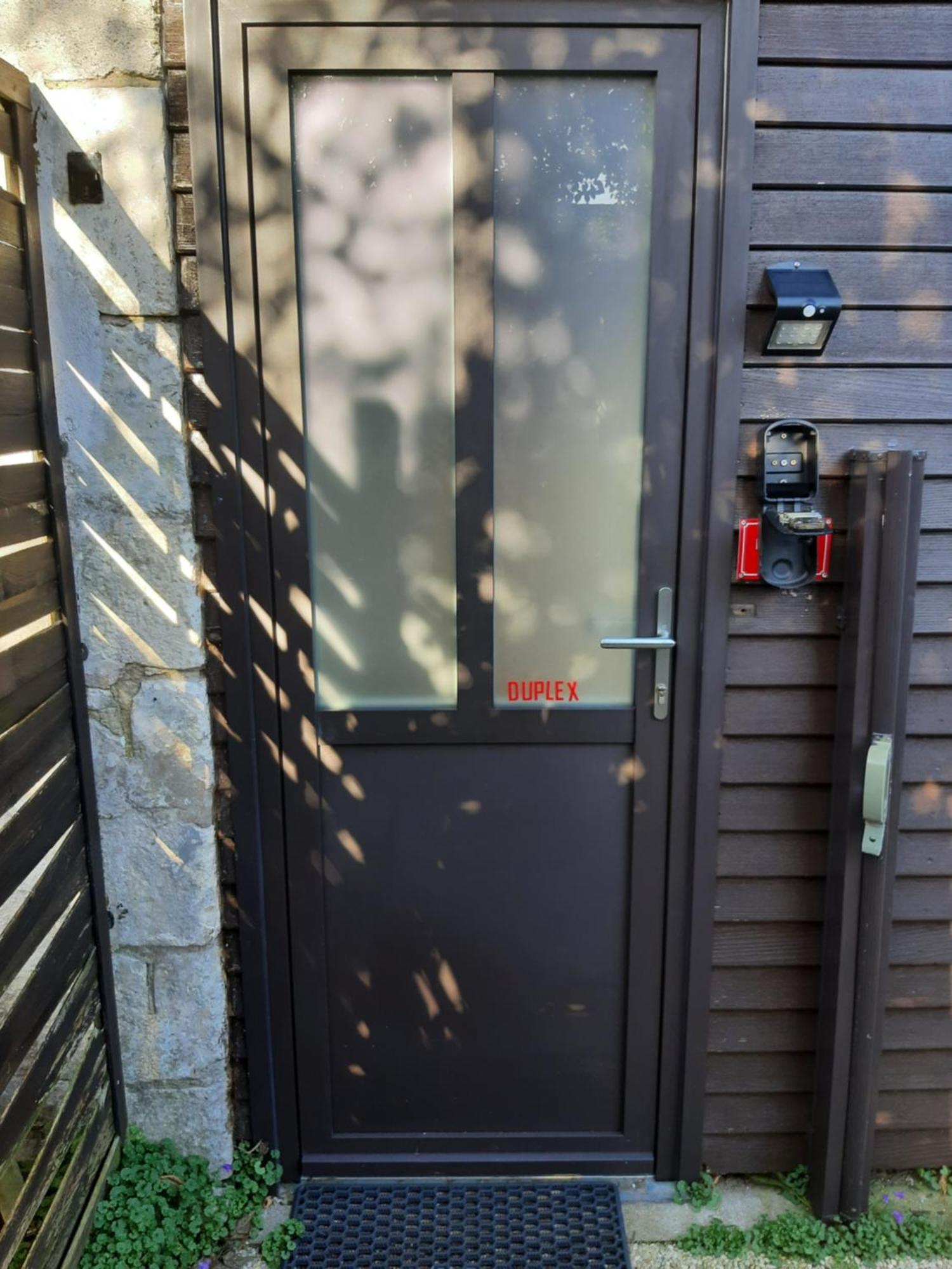 Duplex14H 1Er Etage Jardinet 1 Parking Ou Studio14B Rdc Terrasse Sans Parking La Rochelle  Exteriör bild