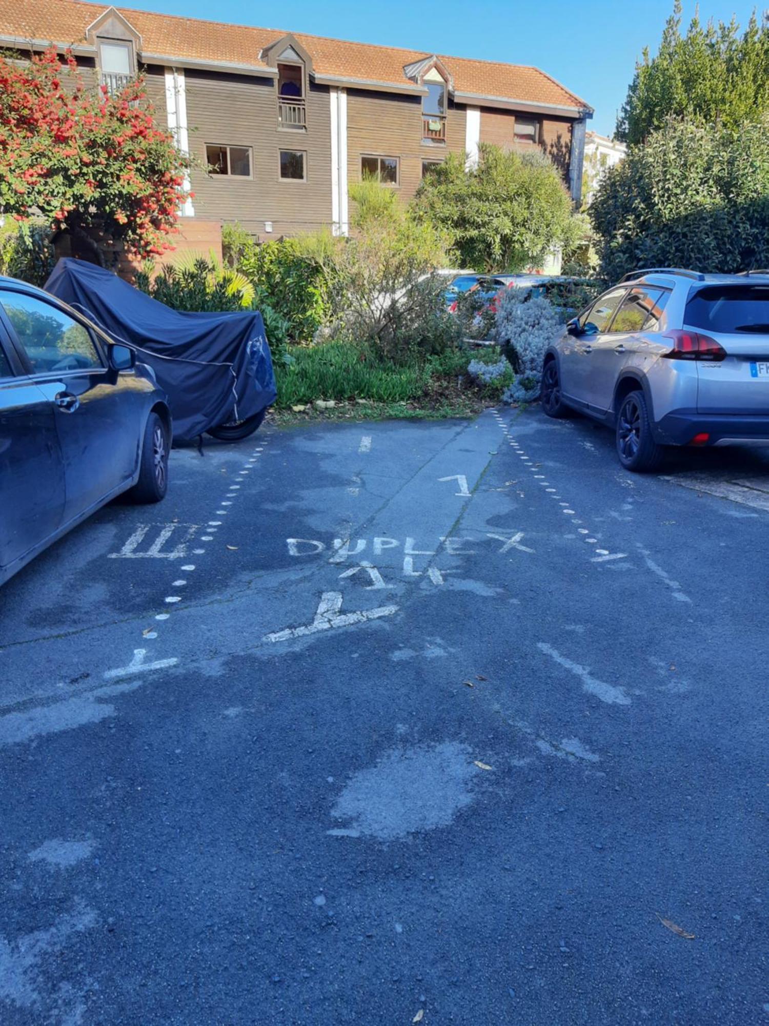 Duplex14H 1Er Etage Jardinet 1 Parking Ou Studio14B Rdc Terrasse Sans Parking La Rochelle  Exteriör bild